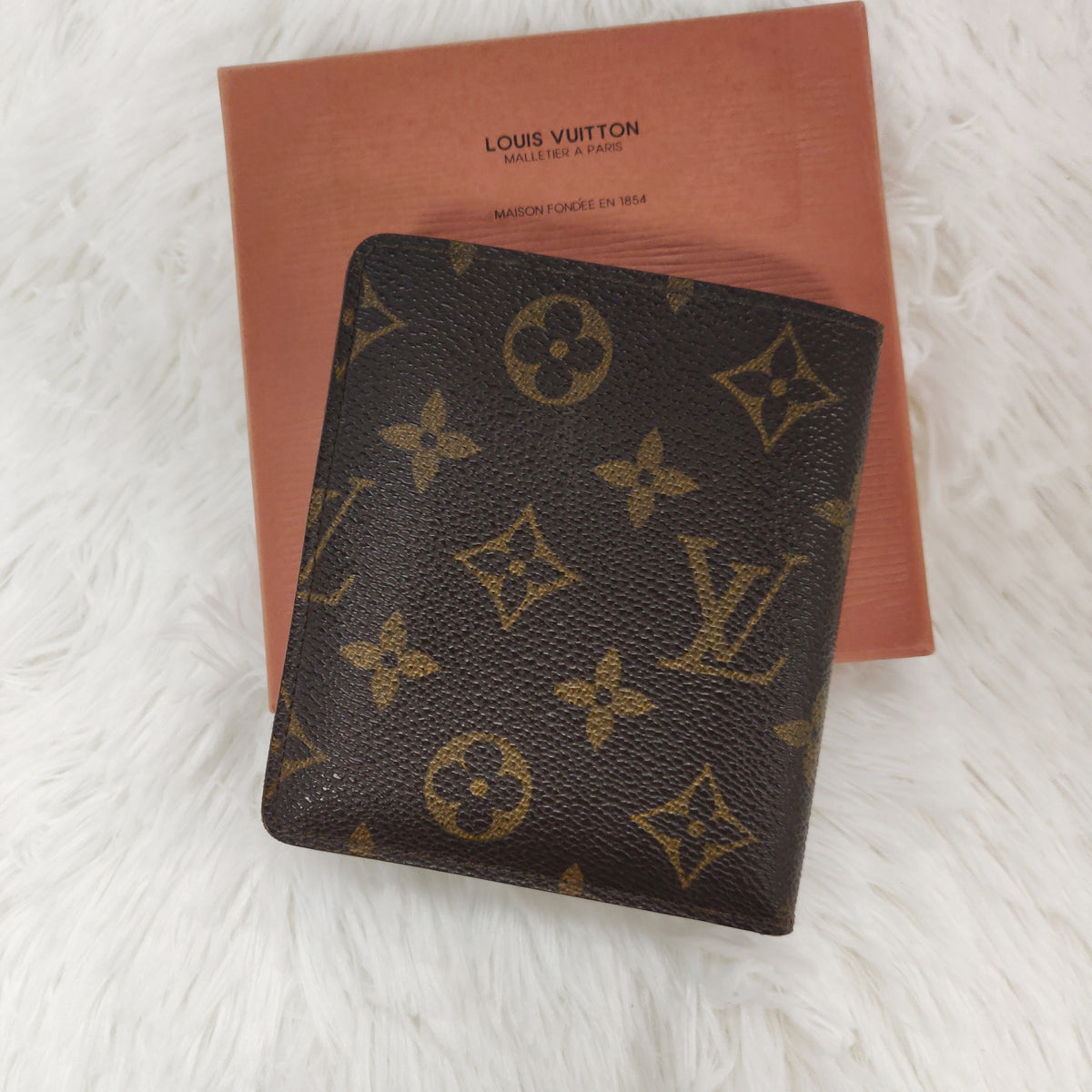 Vintage Louis Vuitton Billfold Wallet – Sequels Resale Boutique