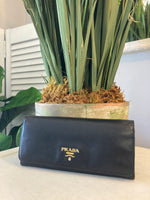 Prada saffiano two tone leather wallet